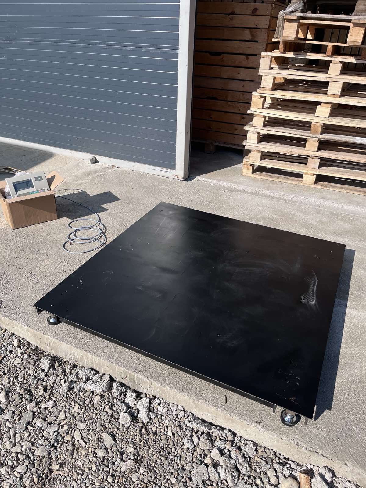 Platformska vaga 1500 kg – dimenzije 1500×1500 mm