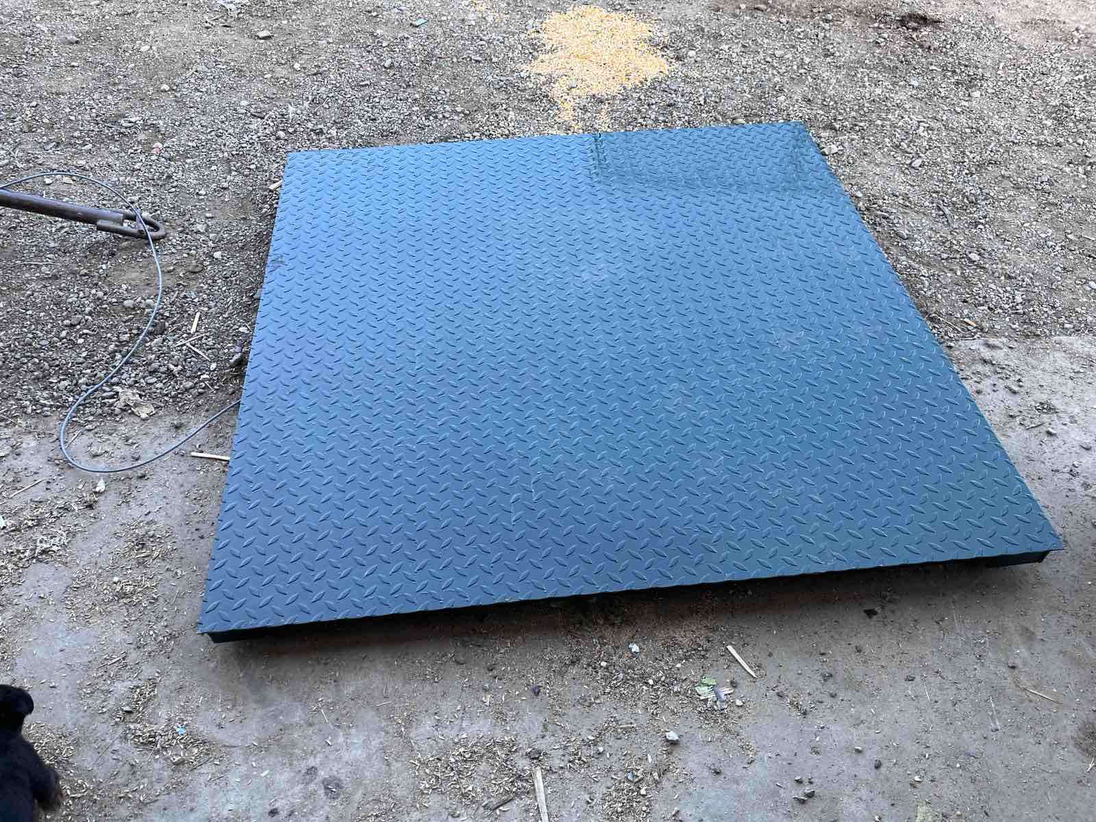 Platformska vaga 1500 kg – dimenzije 1500×1500 mm