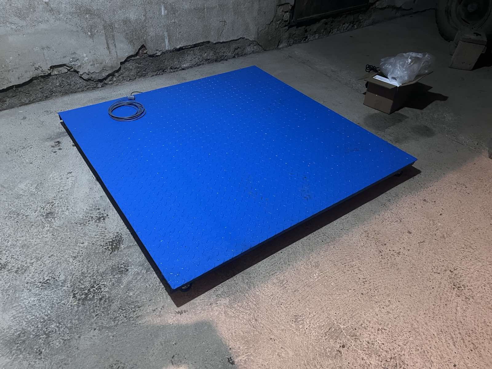 Platformska vaga 1500 kg – dimenzije 1500×1500 mm